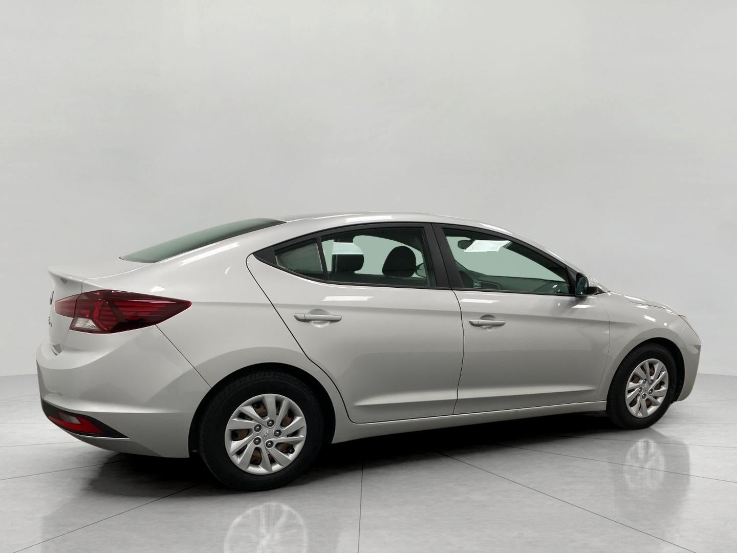 2019 Hyundai ELANTRA 4DR CAR
