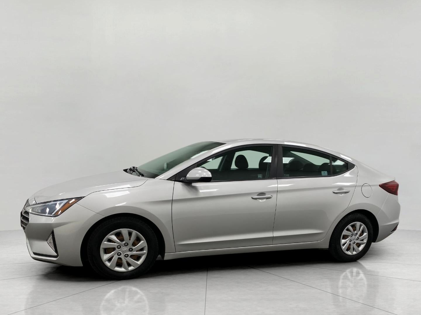 2019 Hyundai ELANTRA 4DR CAR