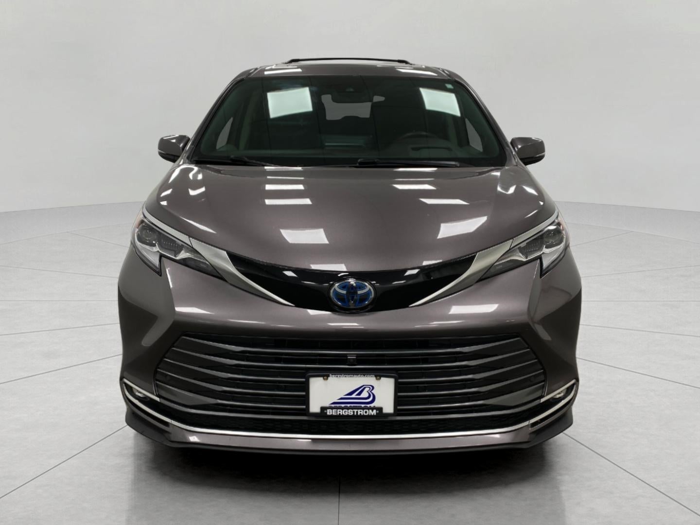2021 Toyota Sienna Platinum AWD 7-Passenger