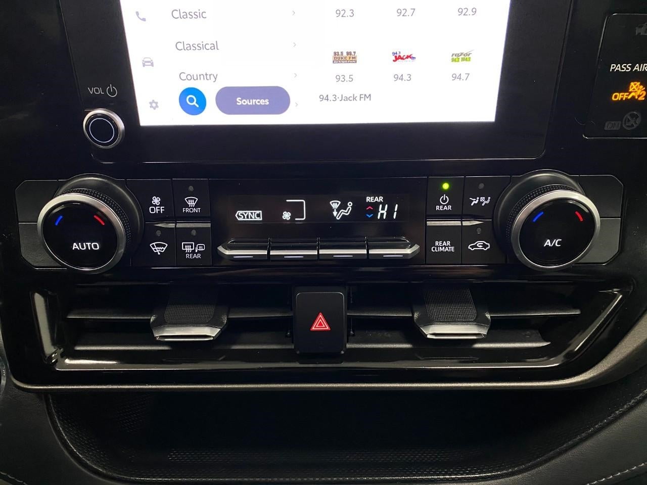 2023 Toyota Highlander L FWD