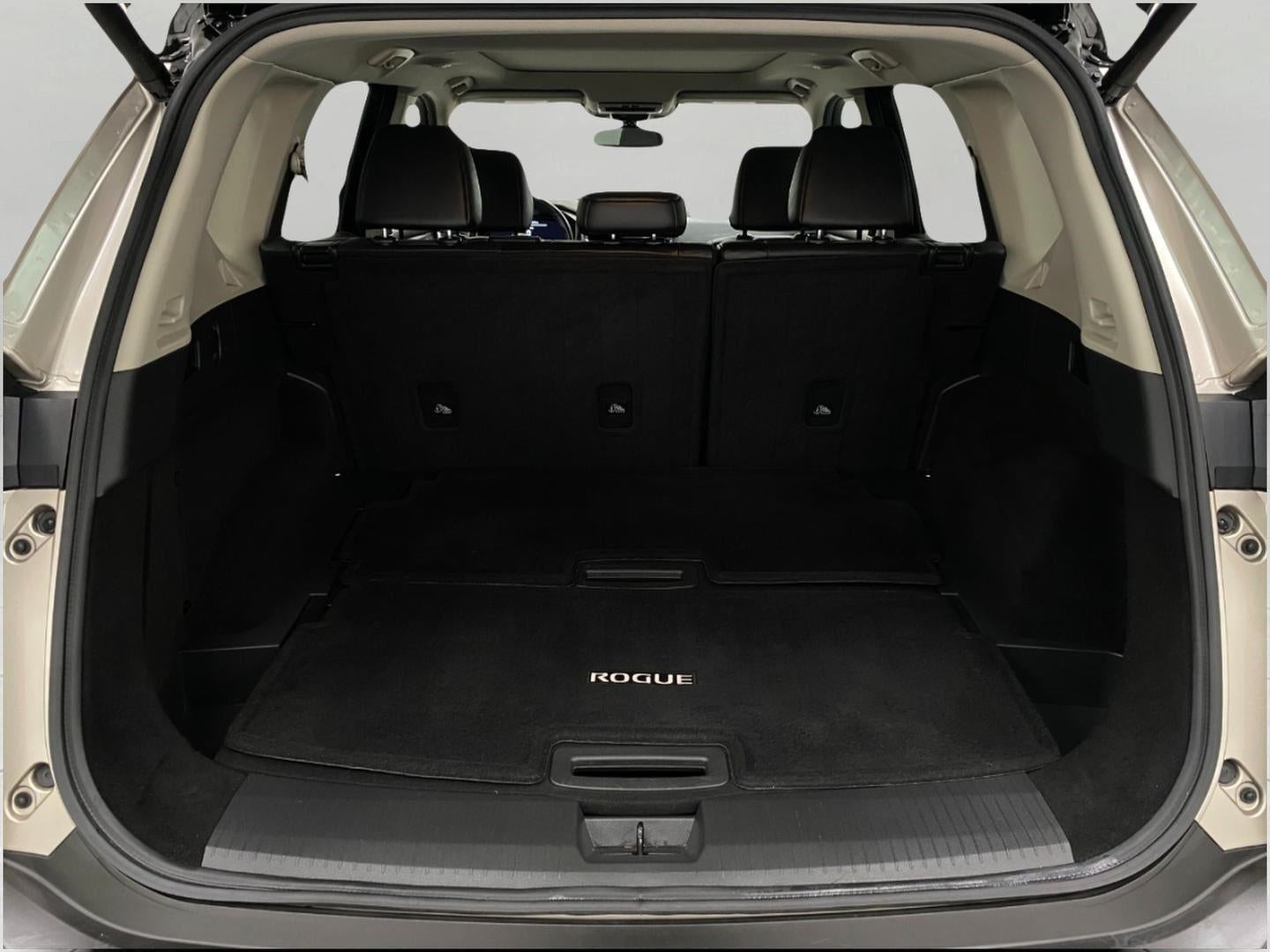 2021 Nissan Rogue AWD Platinum