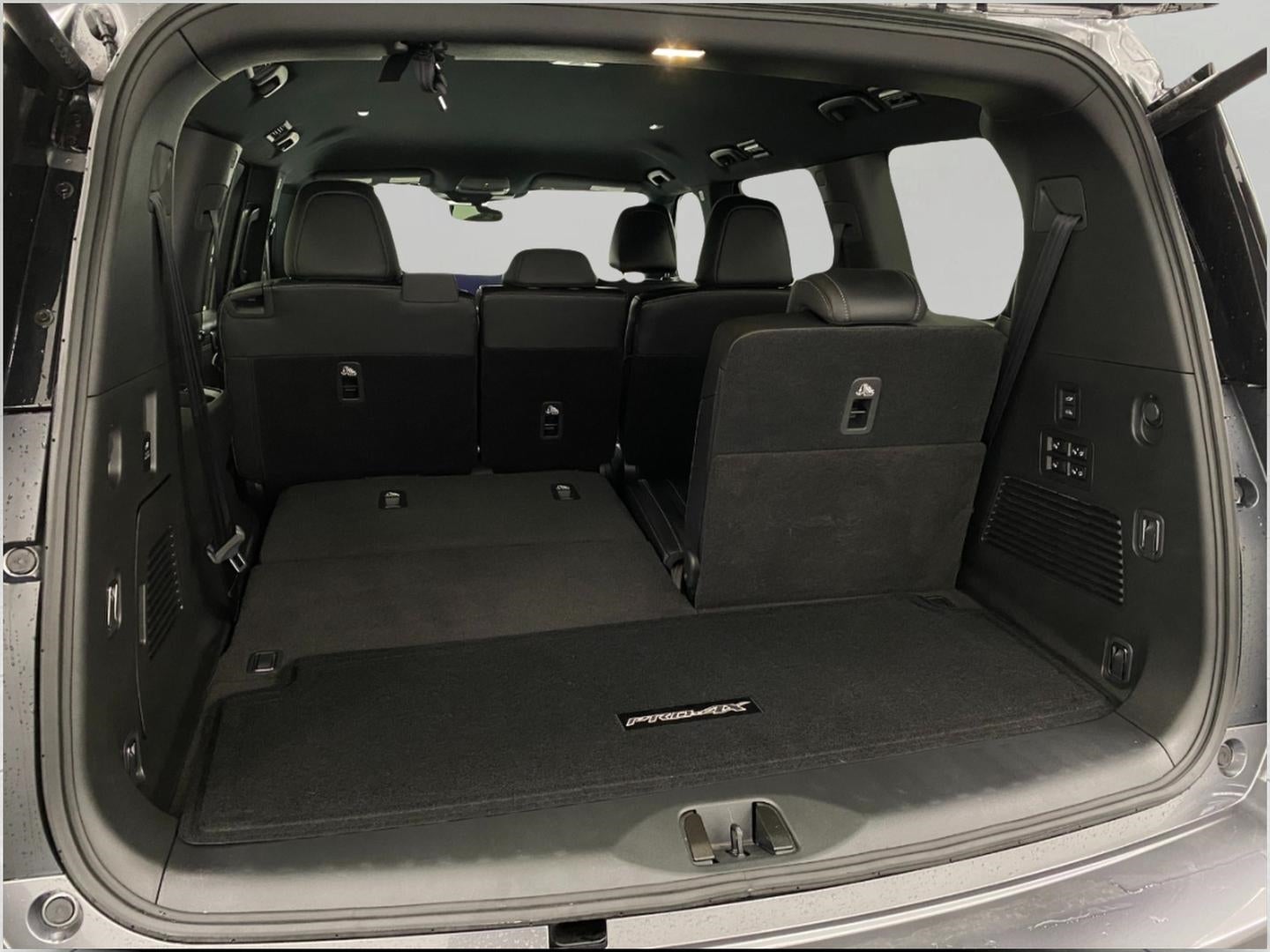 2025 Nissan Armada 4x4 PRO-4X