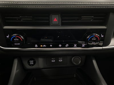 2026 Nissan Rogue Dark Armor™