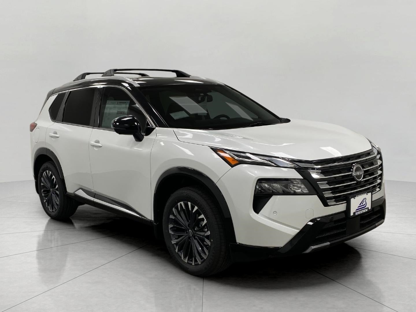 2026 Nissan Rogue Platinum AWD's photo