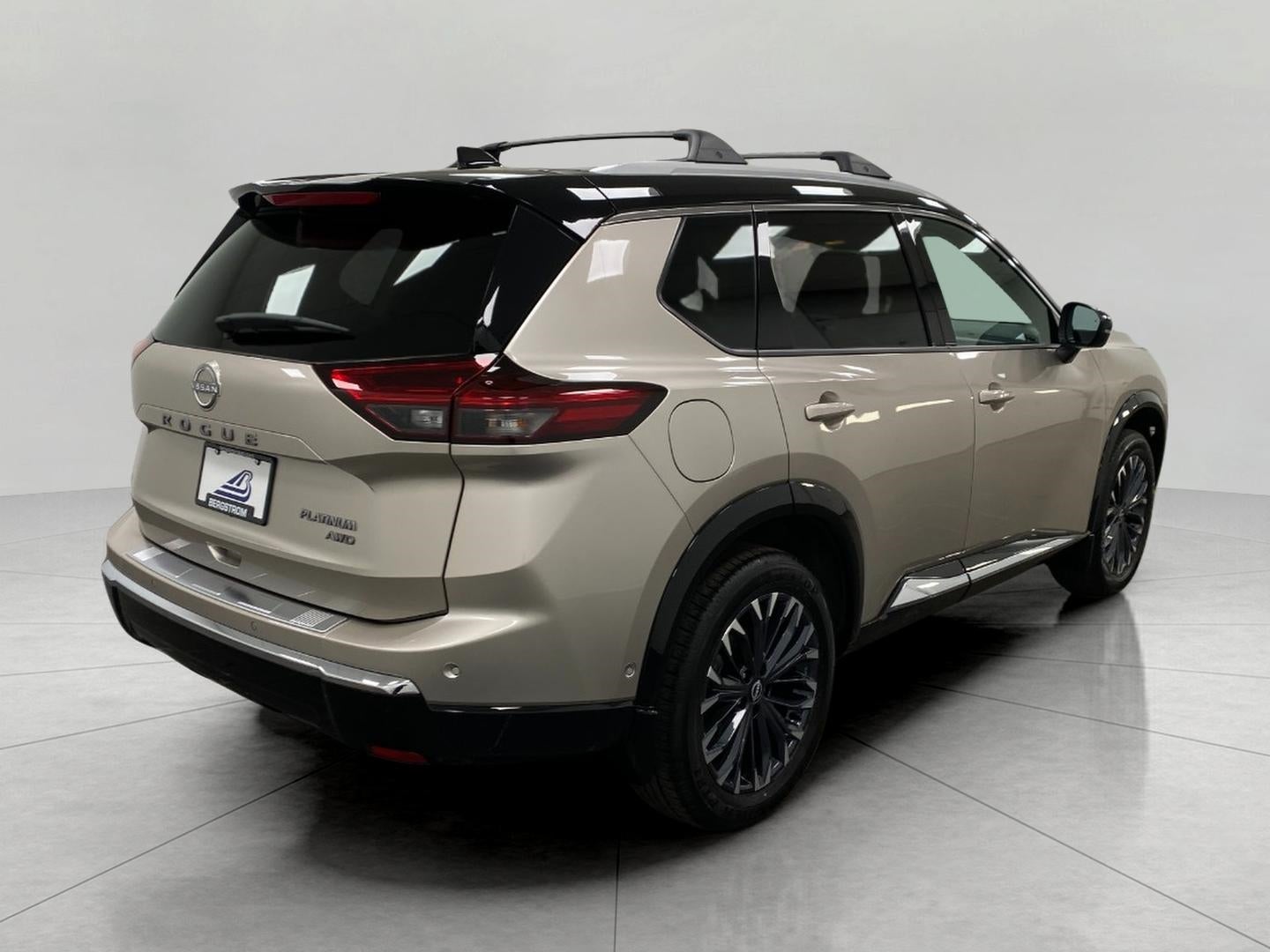 2025 Nissan Rogue AWD Platinum
