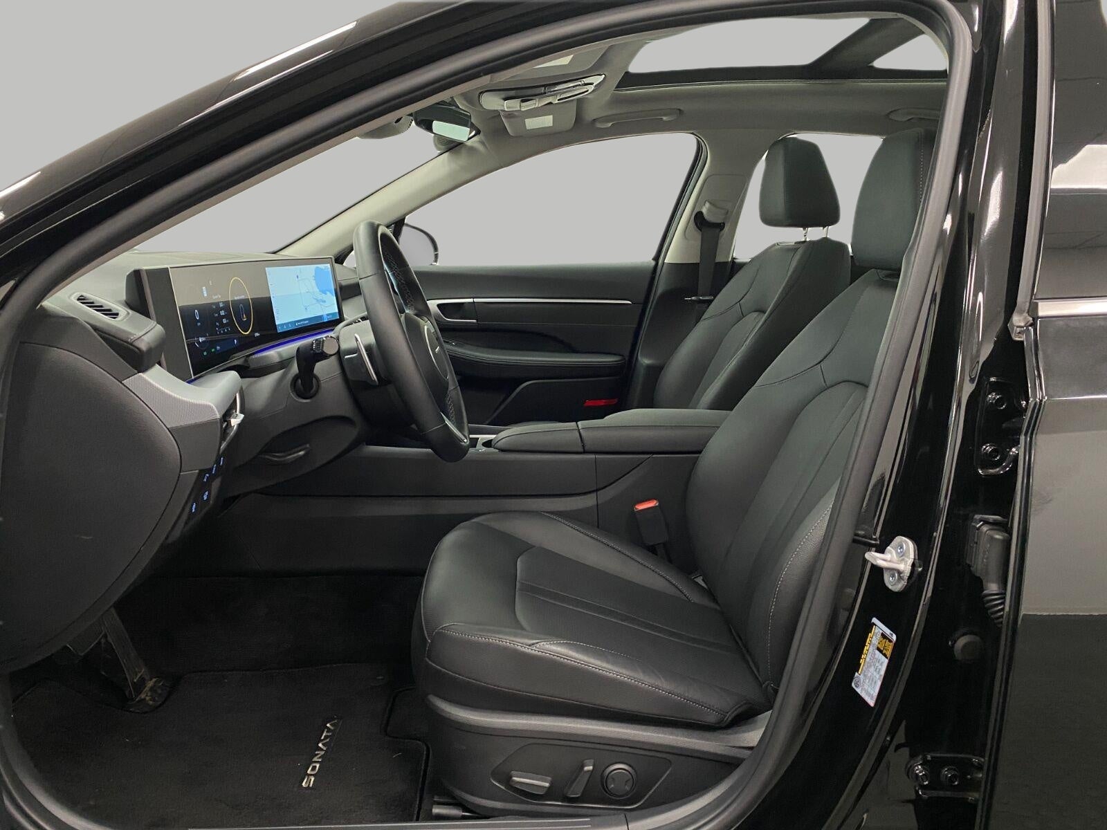 2025 Hyundai Sonata Hybrid Limited FWD