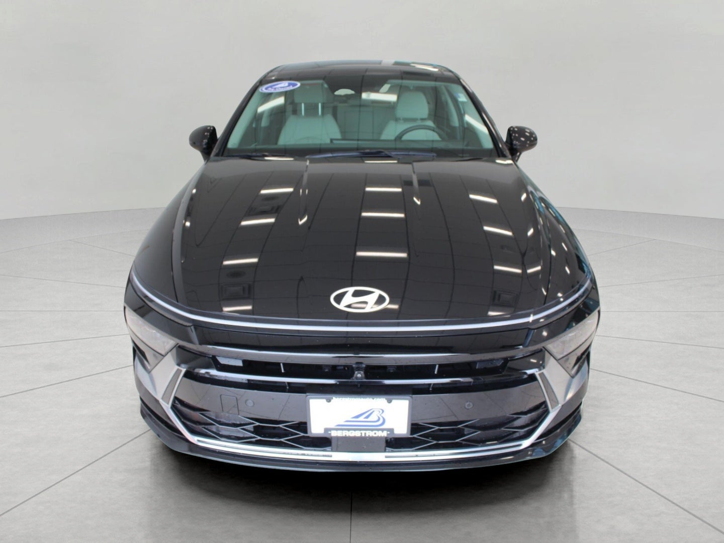 2025 Hyundai Sonata Hybrid Limited FWD