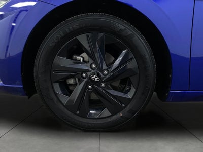2023 Hyundai Elantra SEL IVT