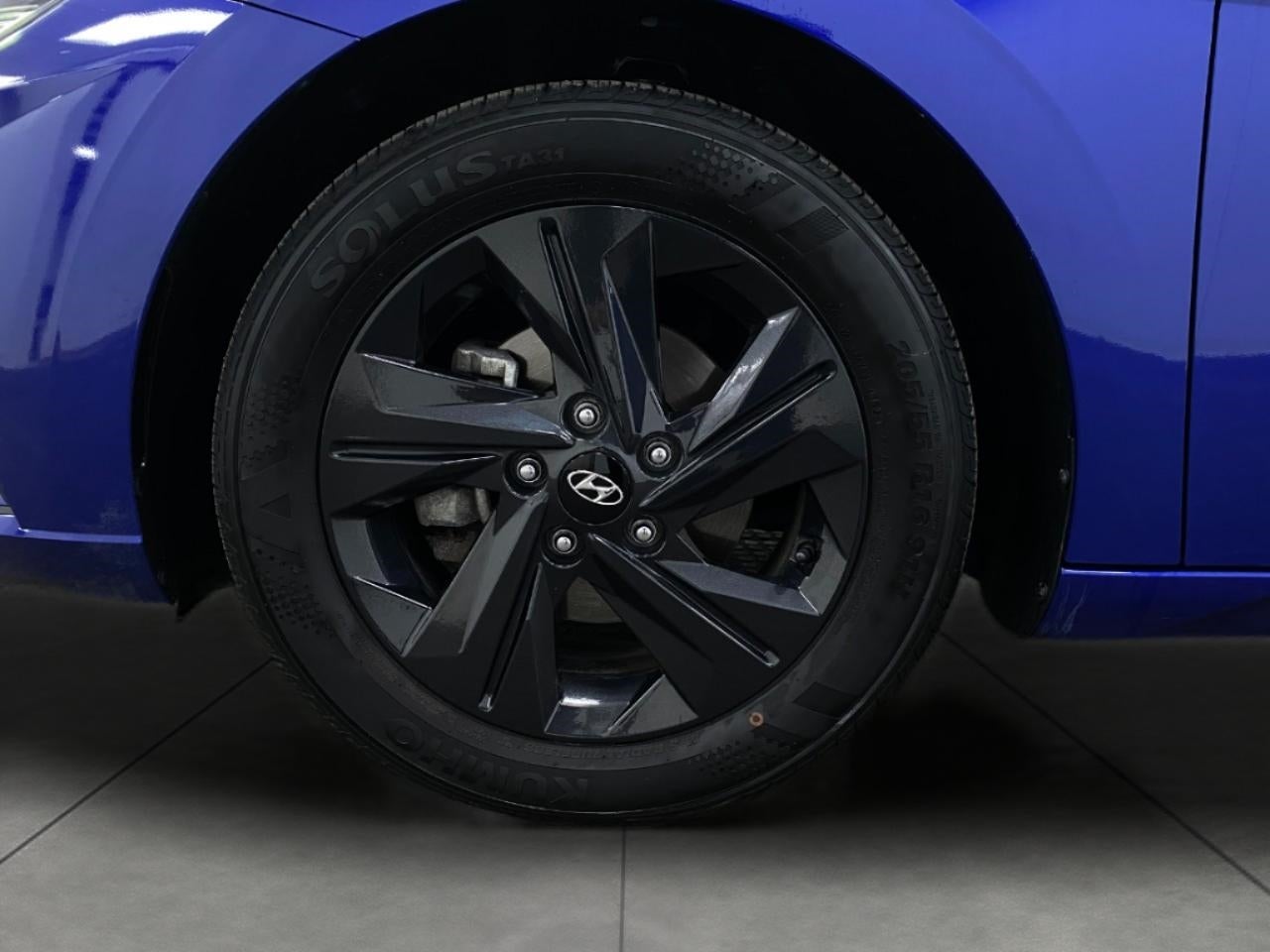 2023 Hyundai Elantra SEL IVT