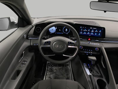 2024 Hyundai Elantra SEL IVT
