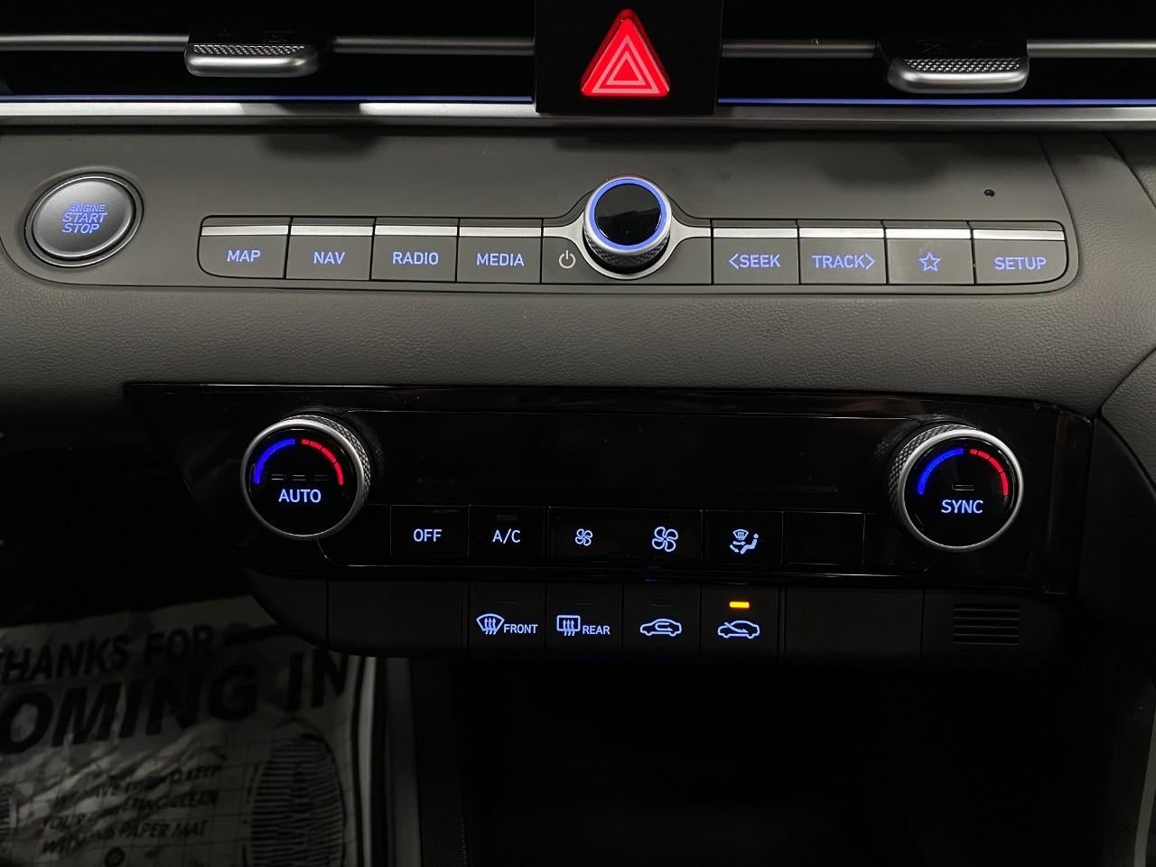 2024 Hyundai Elantra SEL IVT