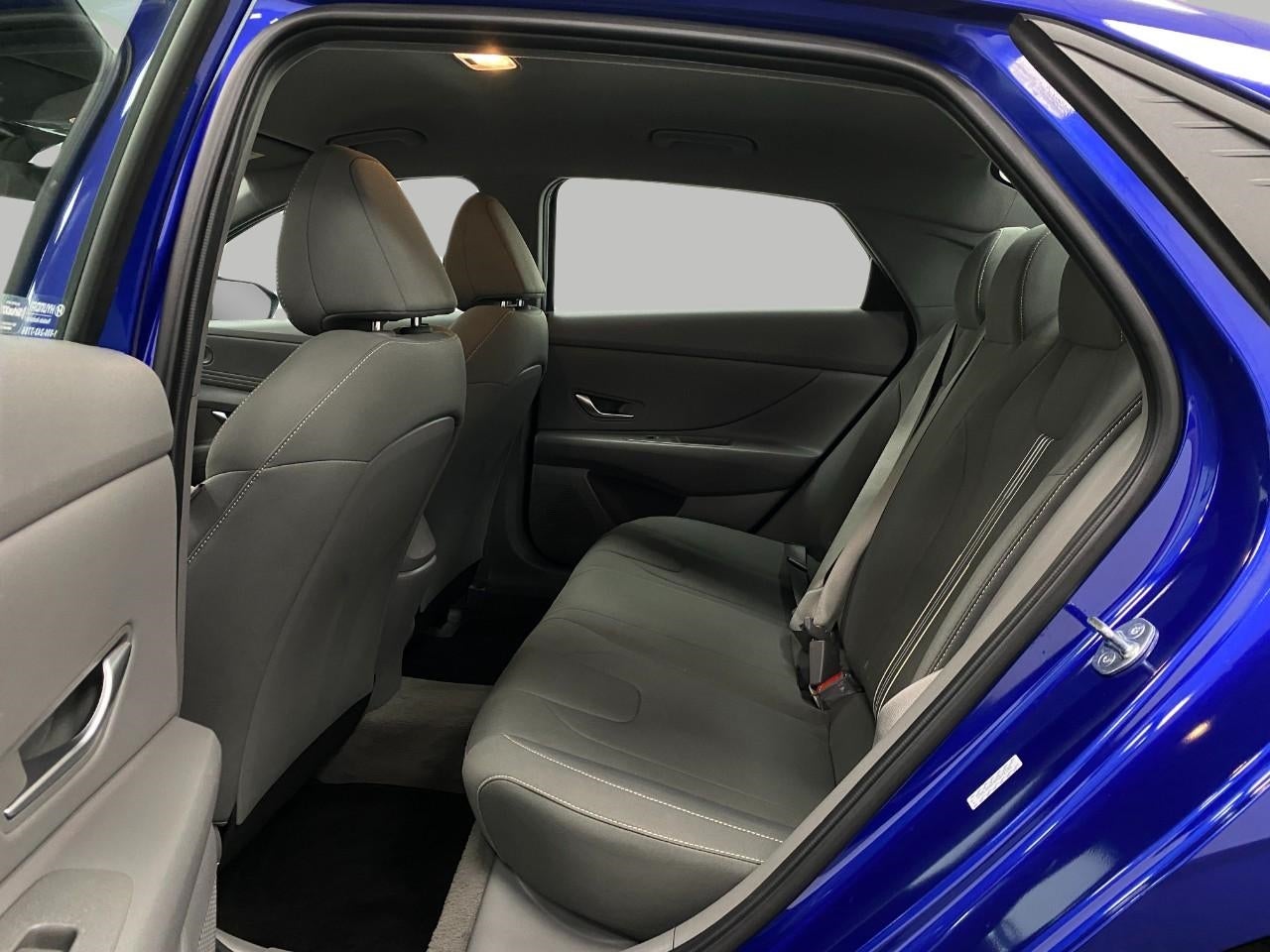 2023 Hyundai Elantra SEL IVT