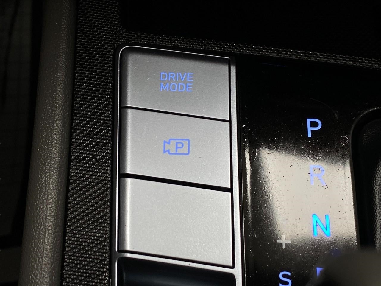 2025 Hyundai ELANTRA SEDAN