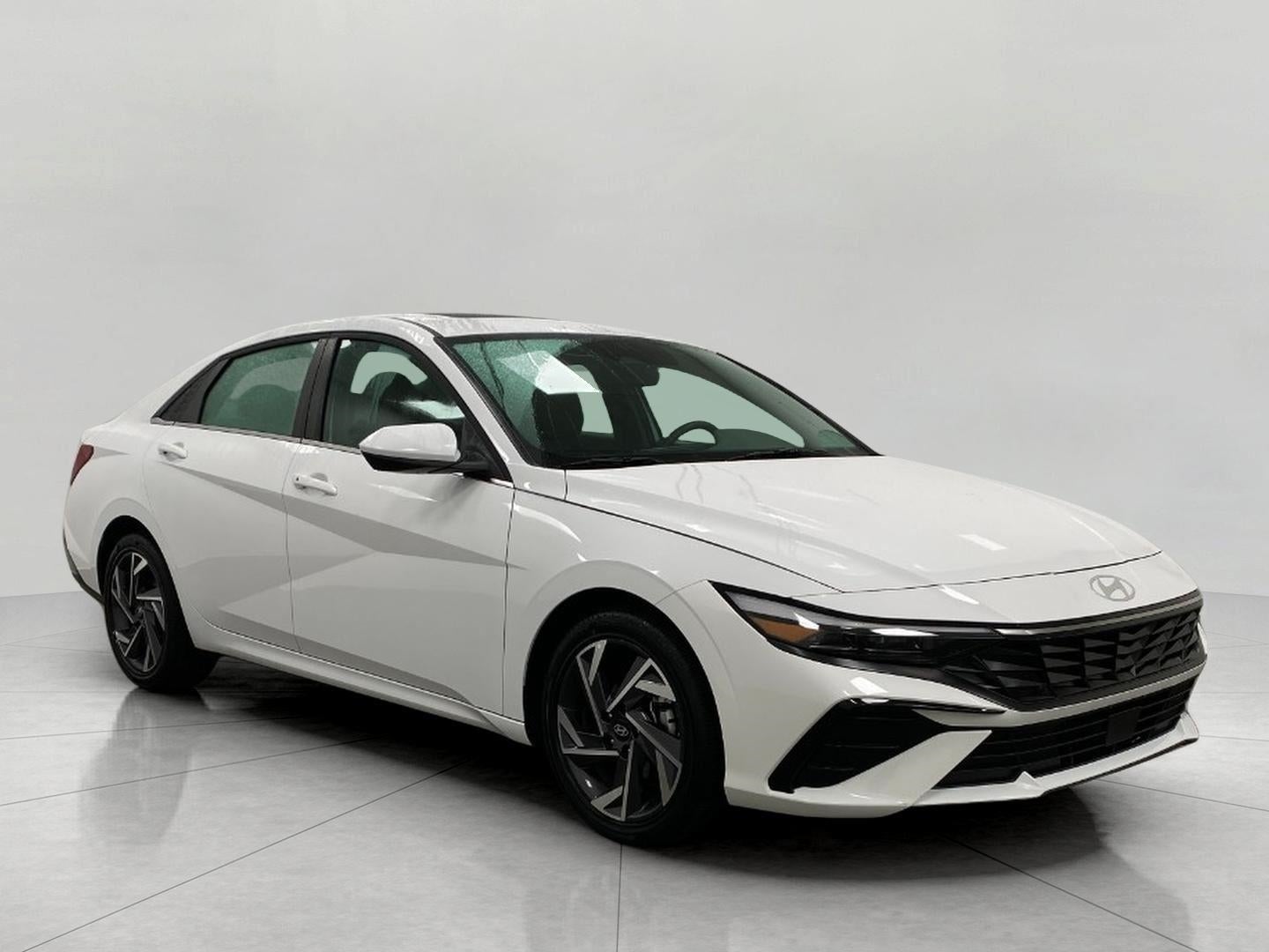 2025 Hyundai Elantra SEL Convenience IVT