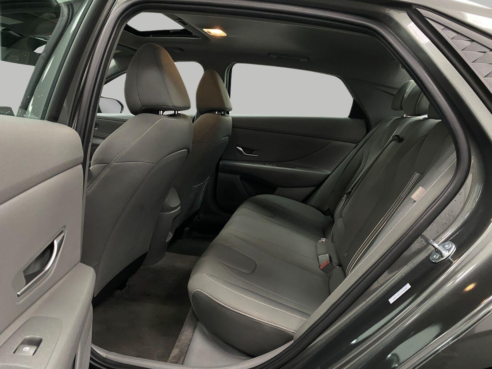 2025 Hyundai Elantra SEL Convenience IVT