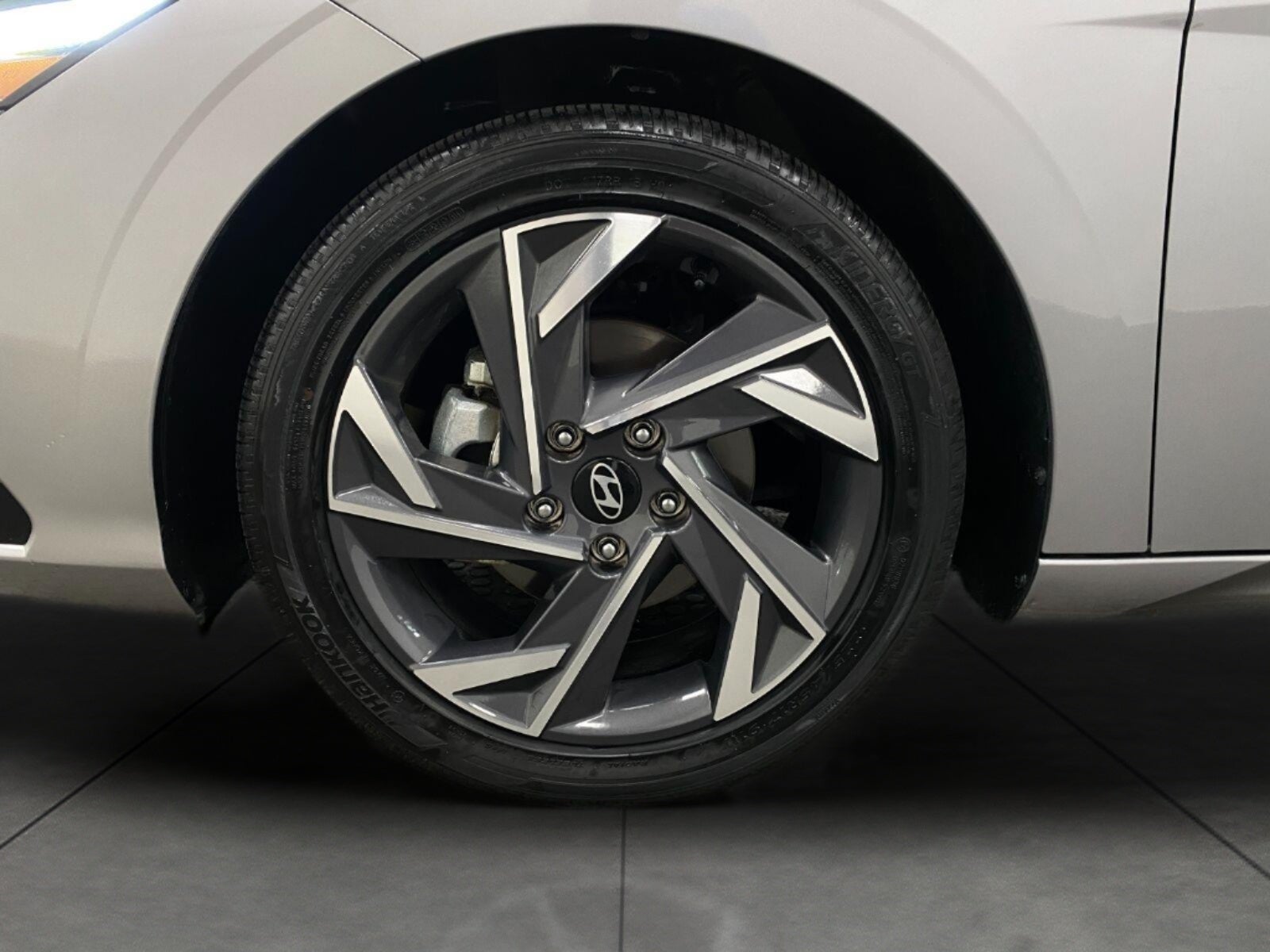 2025 Hyundai Elantra SEL Convenience IVT