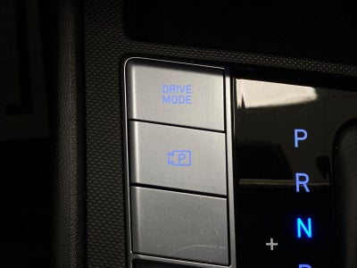 2025 Hyundai Elantra SEL Convenience IVT
