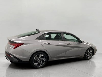 2025 Hyundai Elantra SEL Convenience IVT