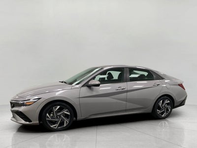 2025 Hyundai Elantra SEL Convenience IVT