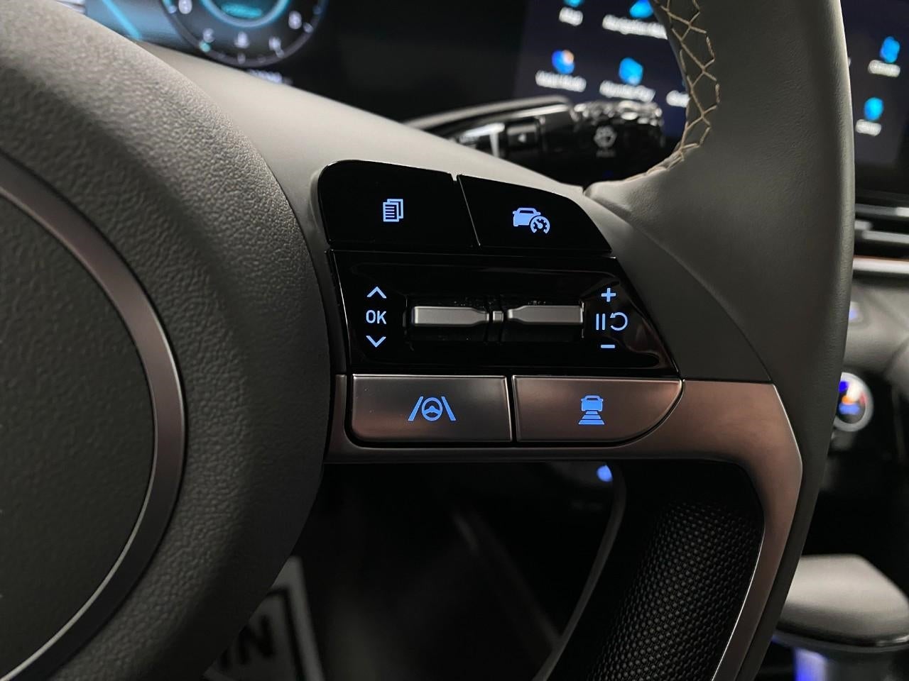 2025 Hyundai Elantra SEL Convenience IVT