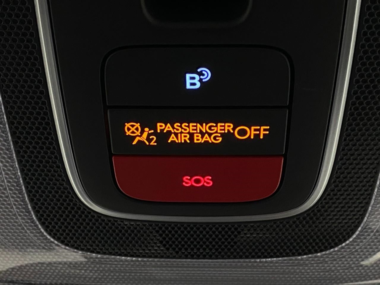 2025 Hyundai Elantra SEL Convenience IVT
