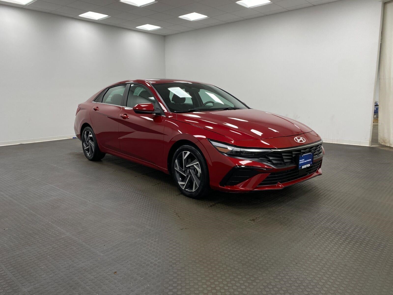 2025 Hyundai Elantra SEL Convenience IVT