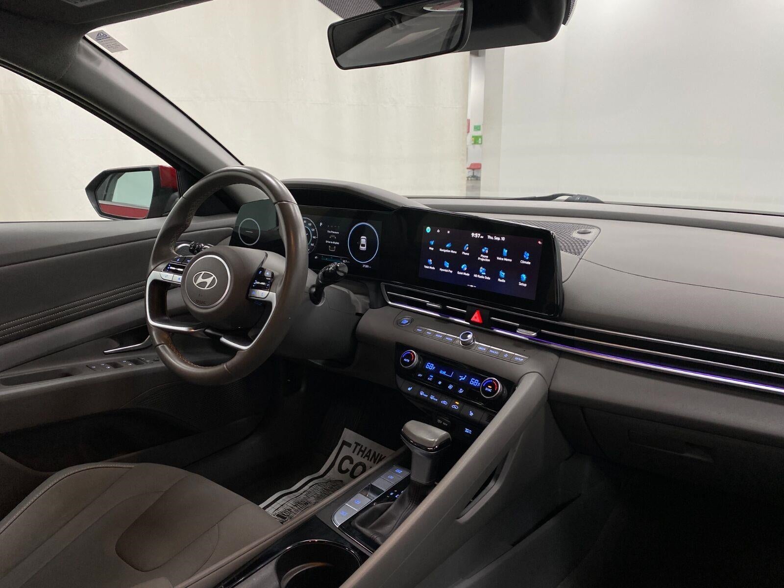 2025 Hyundai Elantra SEL Convenience IVT
