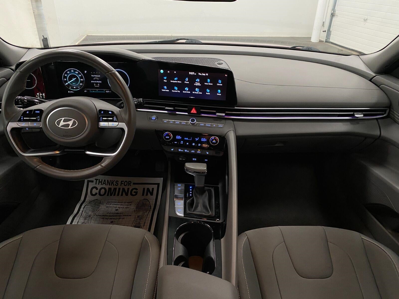 2025 Hyundai Elantra SEL Convenience IVT