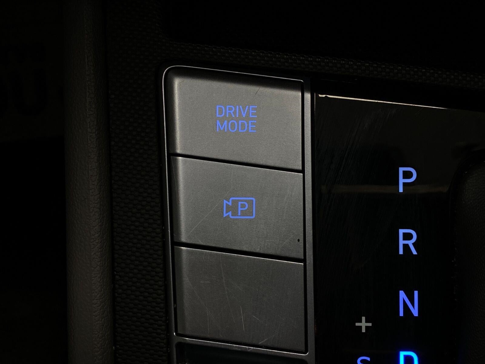 2025 Hyundai Elantra SEL Convenience IVT