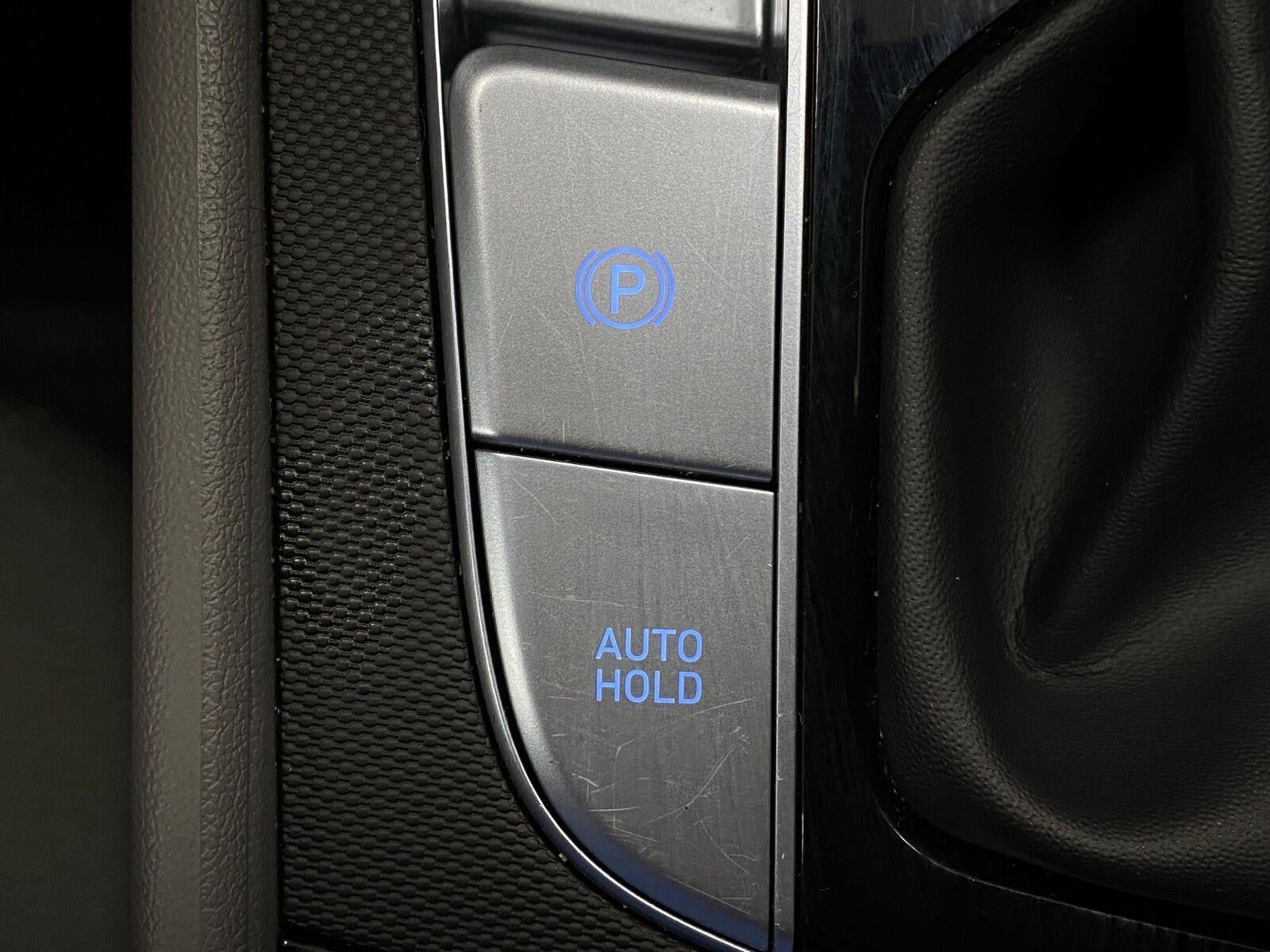 2025 Hyundai Elantra SEL Convenience IVT
