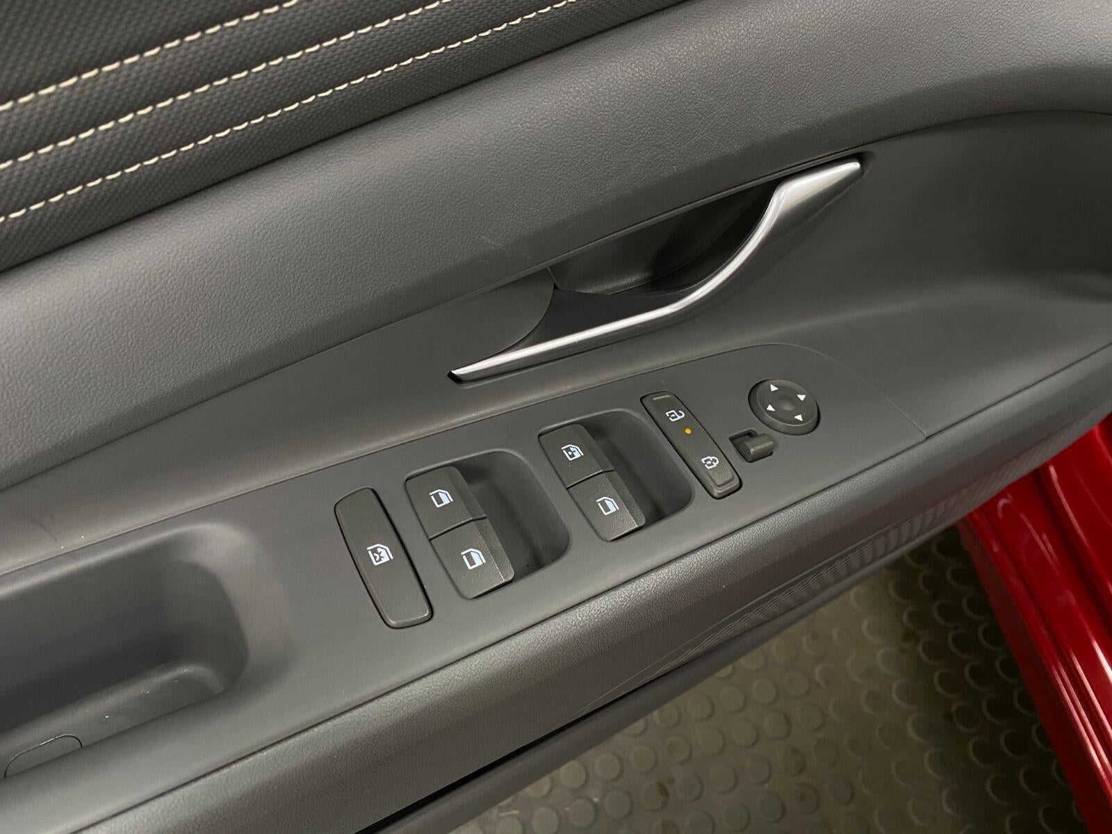 2025 Hyundai Elantra SEL Convenience IVT