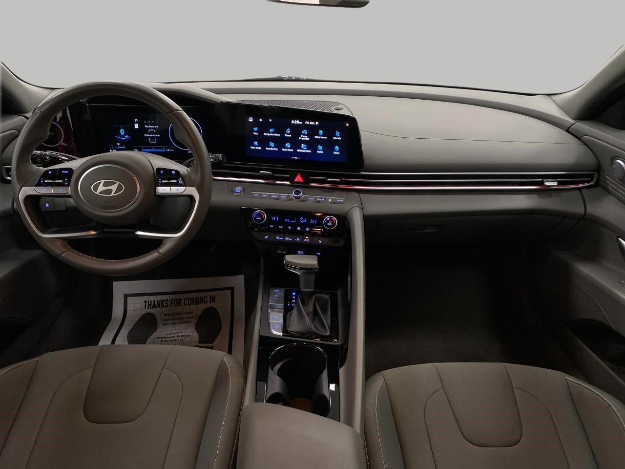2025 Hyundai Elantra SEL Convenience IVT