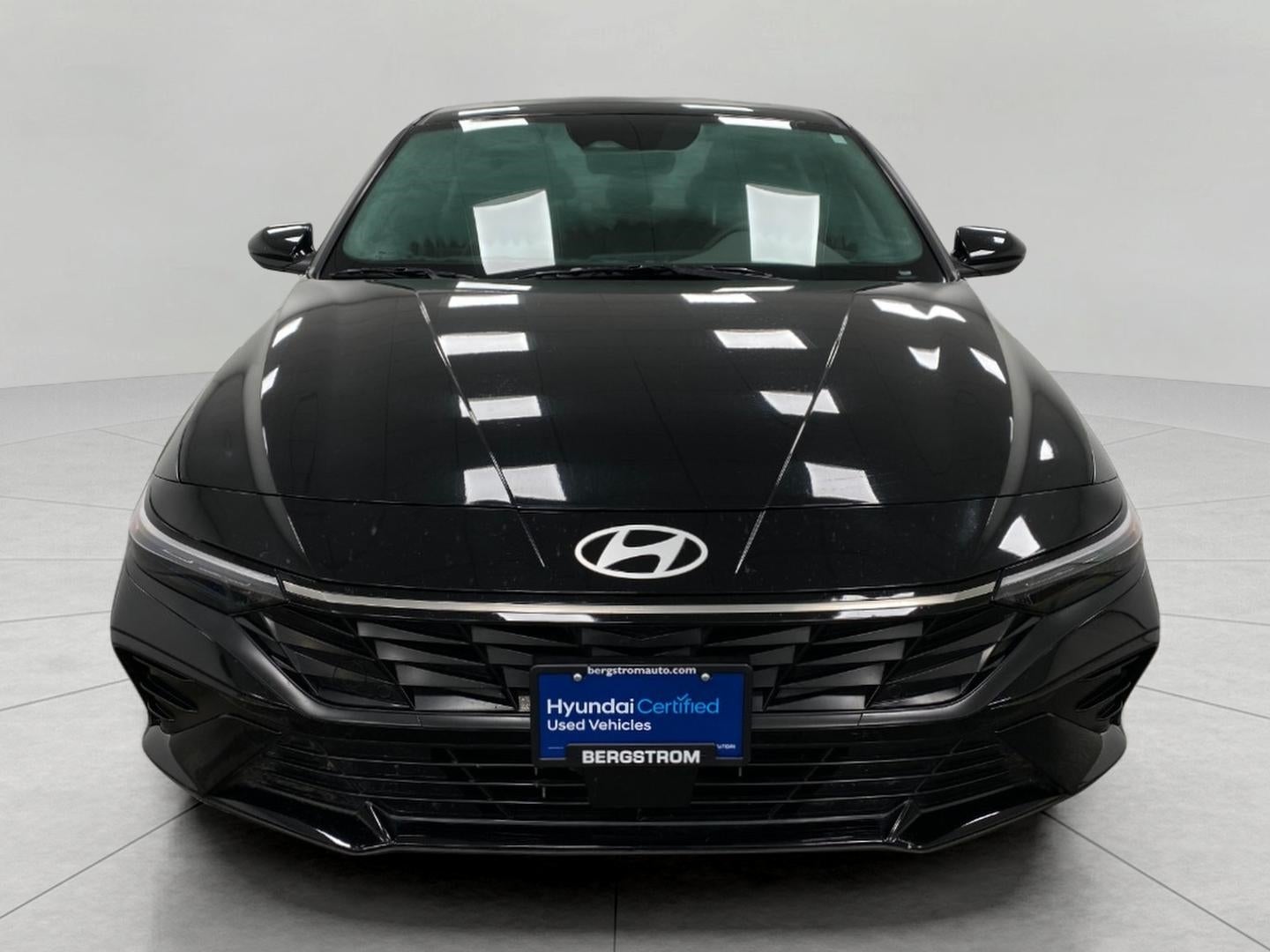 2025 Hyundai Elantra SEL Convenience IVT