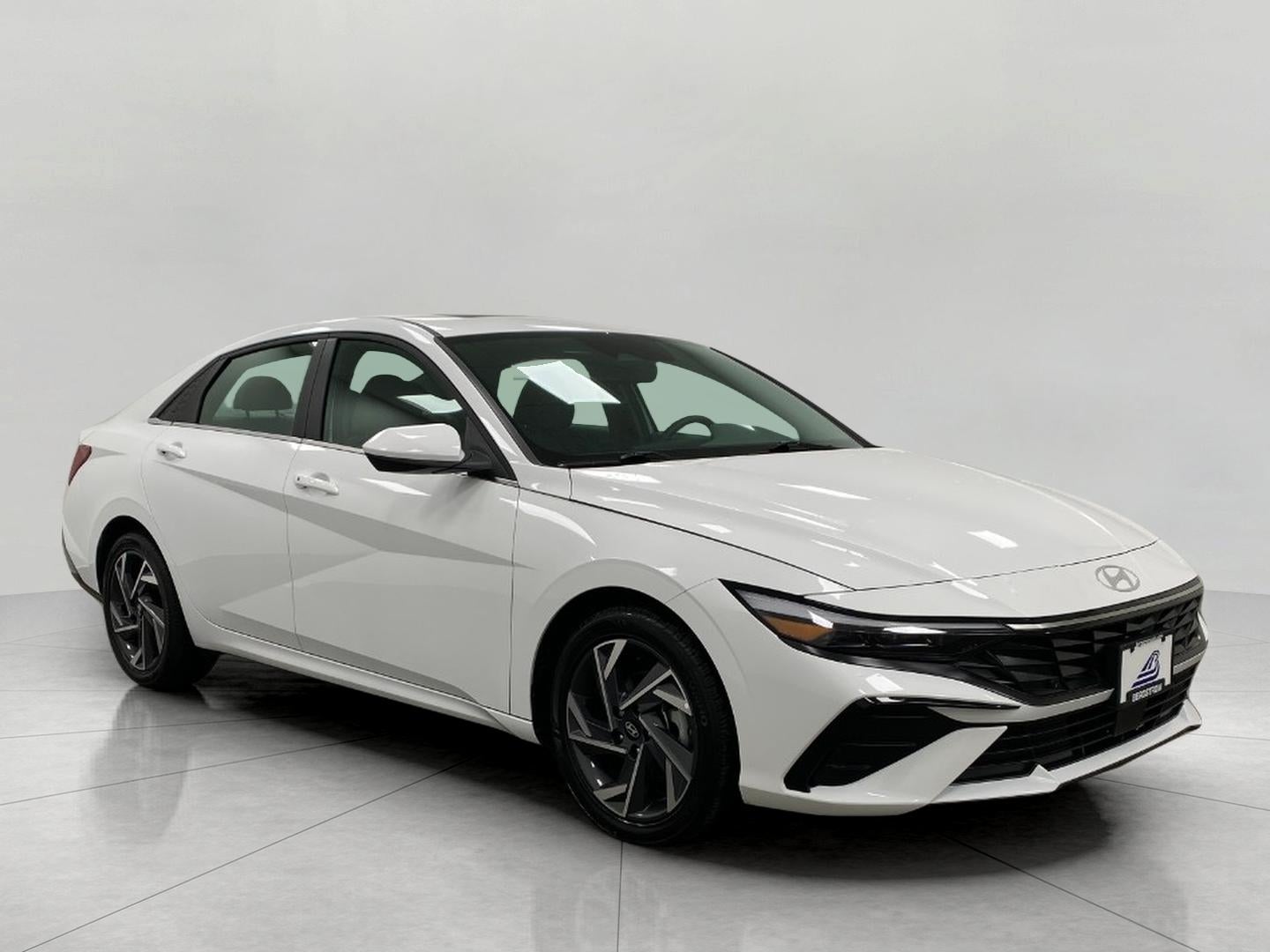 2024 Hyundai Elantra SEL IVT