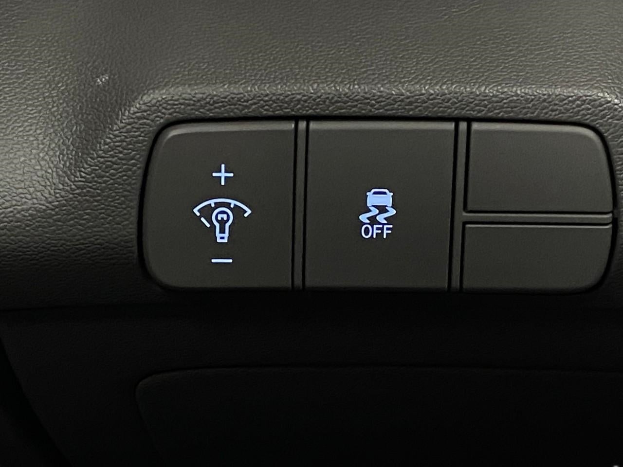 2024 Hyundai Elantra SEL IVT