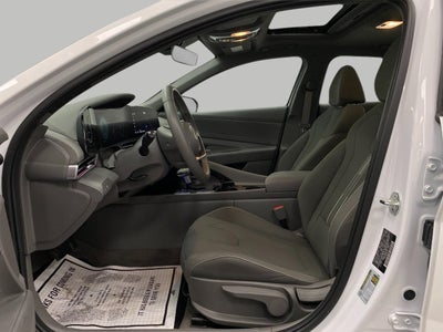 2024 Hyundai Elantra SEL IVT