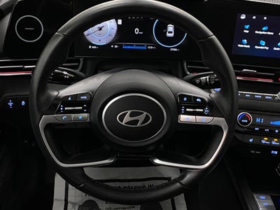 2025 Hyundai Elantra SEL Convenience IVT