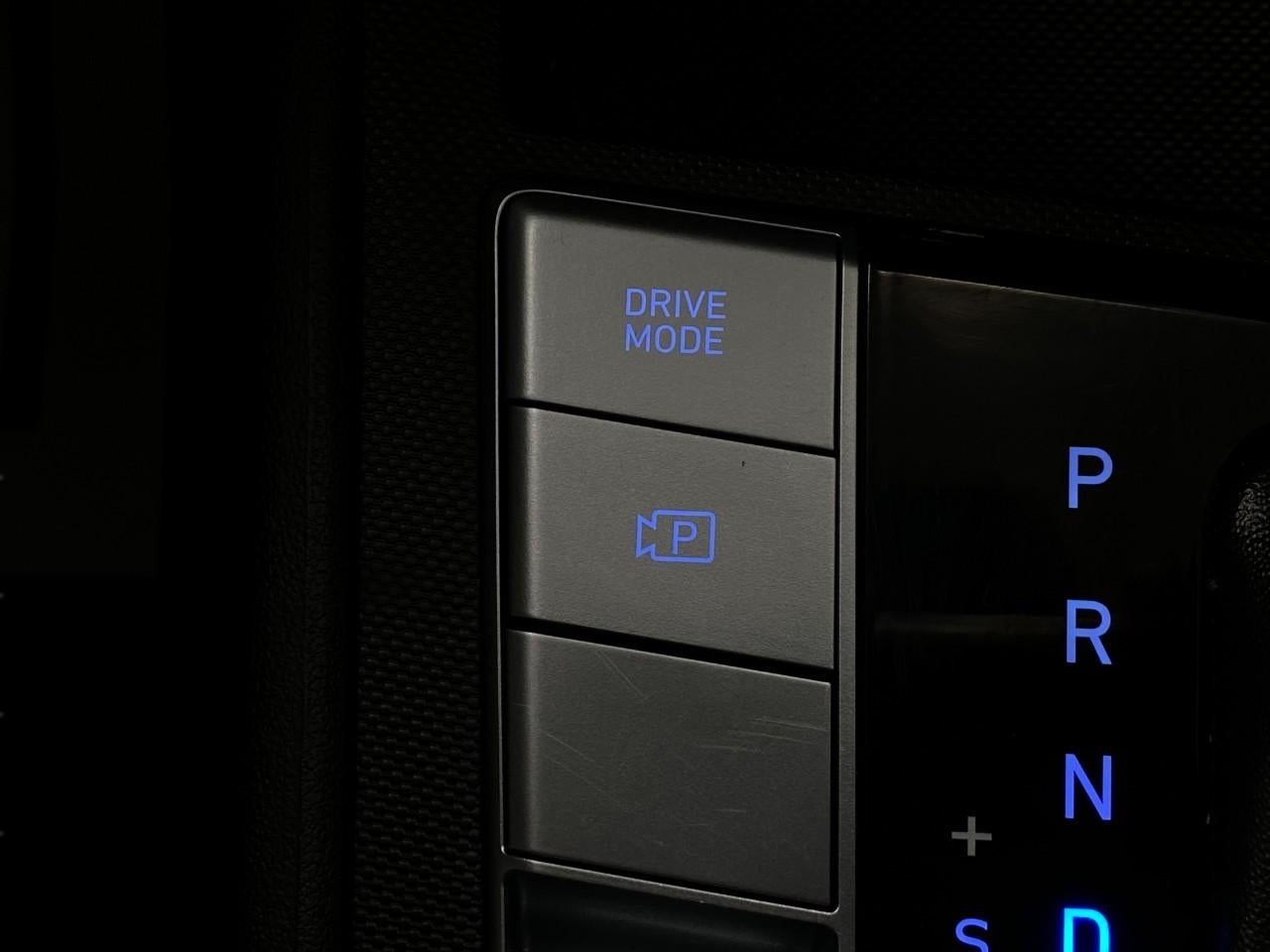 2025 Hyundai Elantra SEL Convenience IVT