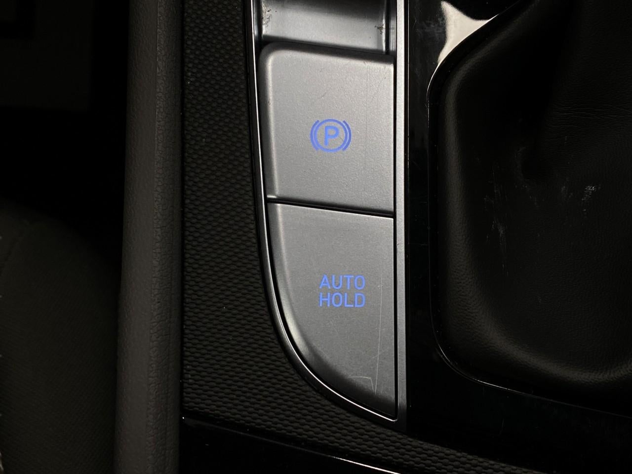 2025 Hyundai Elantra SEL Convenience IVT