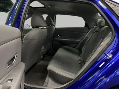 2025 Hyundai Elantra SEL Convenience IVT