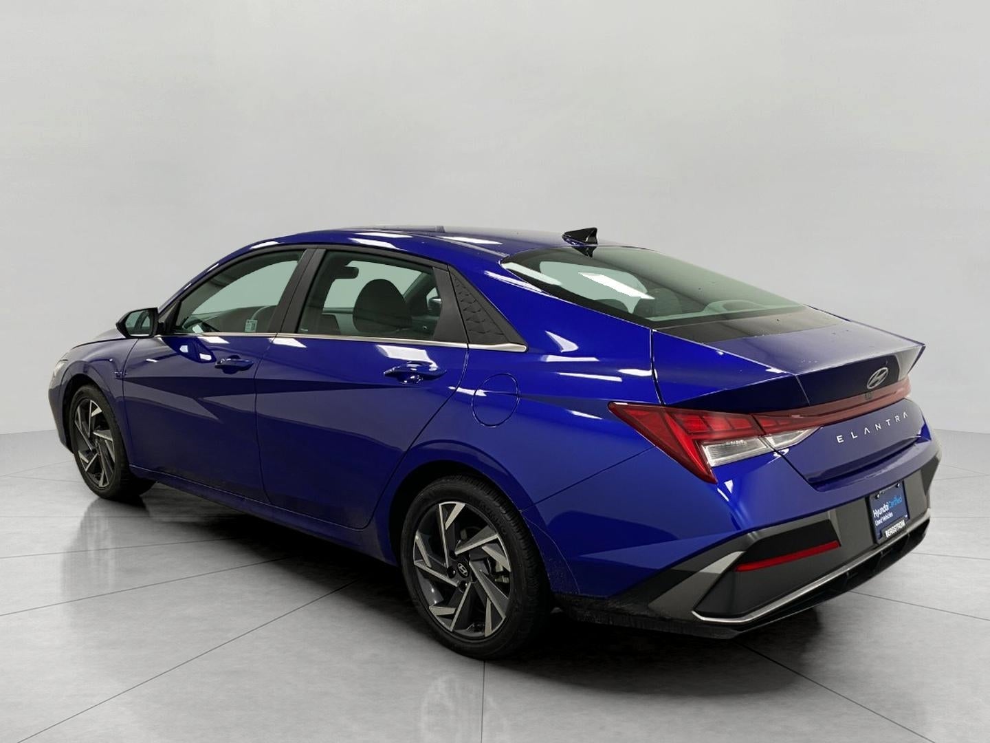 2025 Hyundai Elantra SEL Convenience IVT