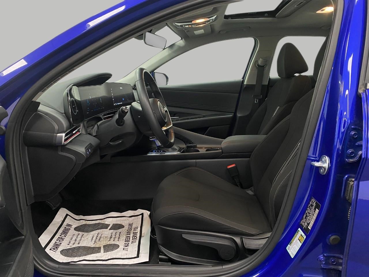 2025 Hyundai Elantra SEL Convenience IVT