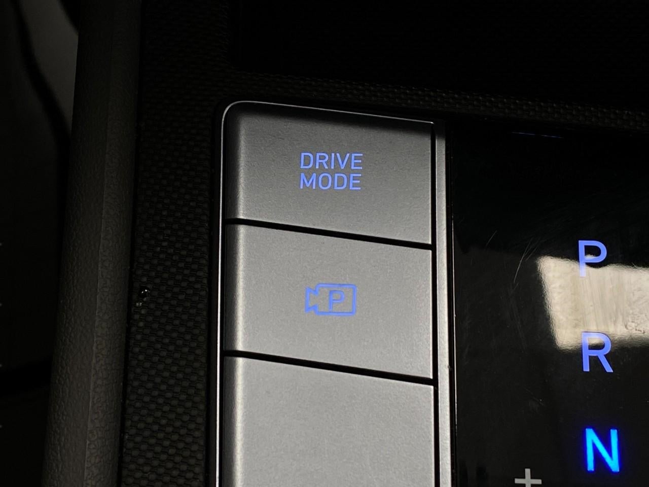 2025 Hyundai Elantra SEL Convenience IVT