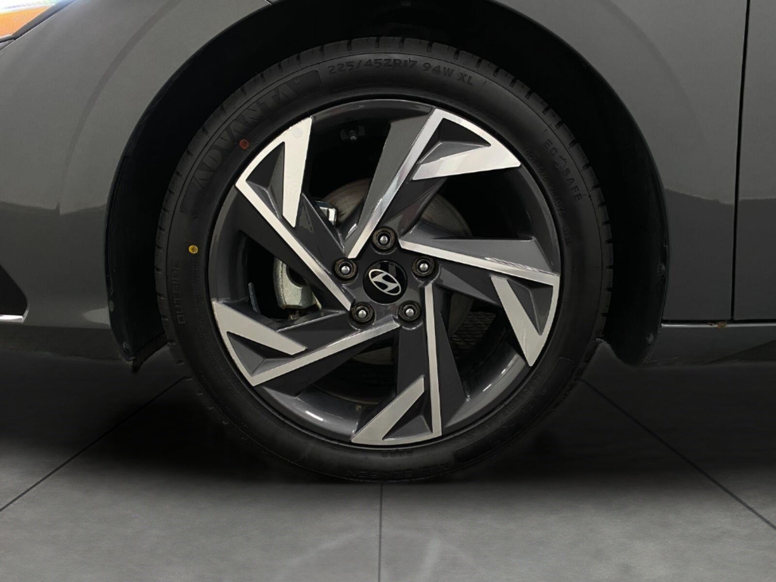 2025 Hyundai Elantra SEL Convenience IVT