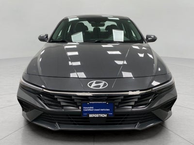 2025 Hyundai Elantra SEL Convenience IVT