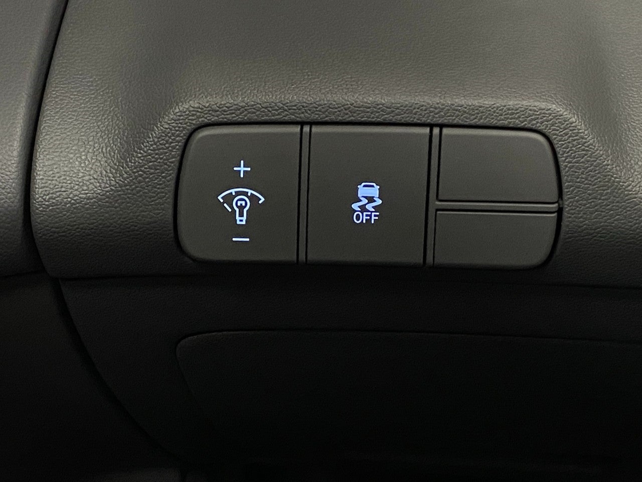 2025 Hyundai ELANTRA SEDAN