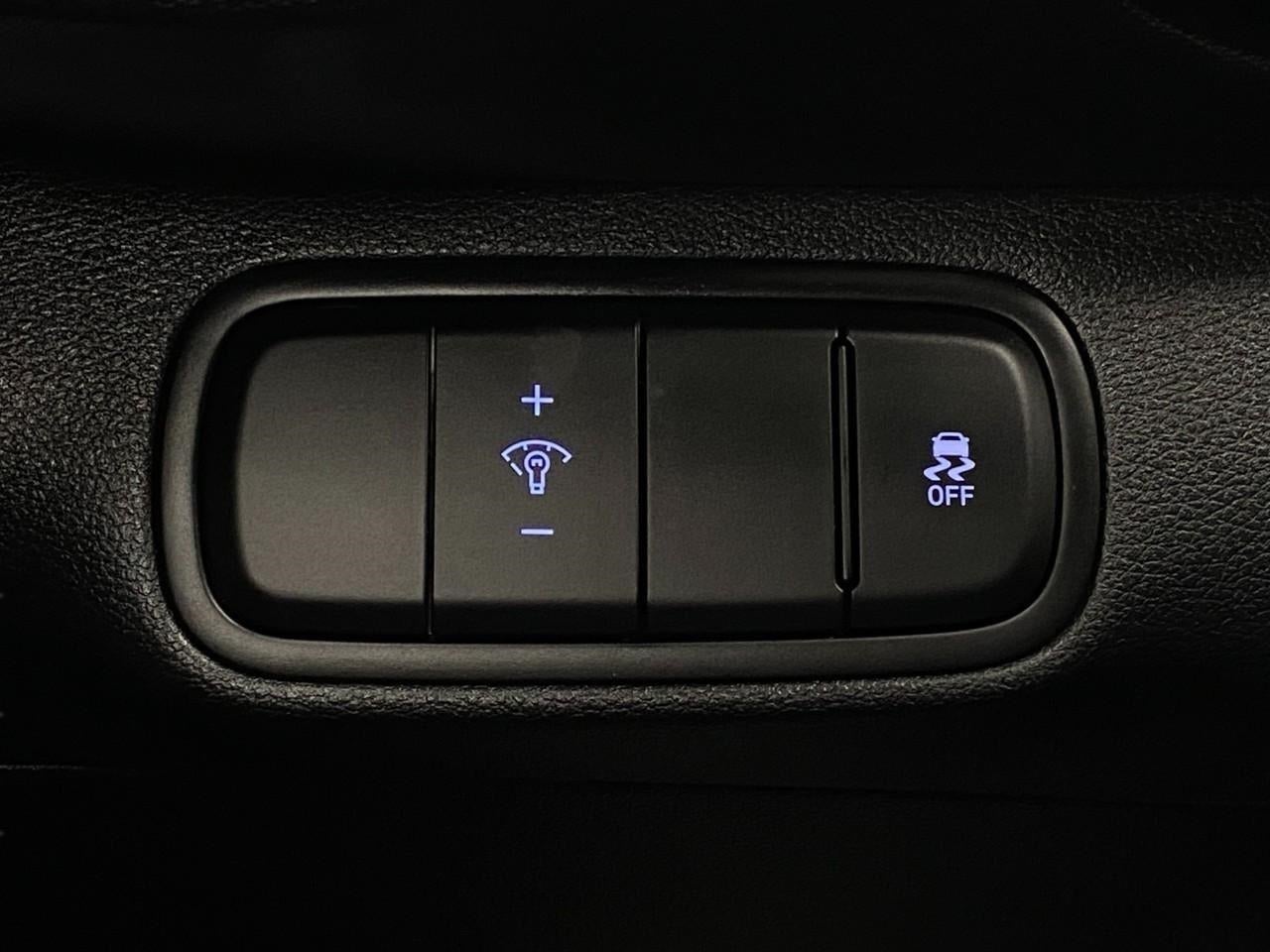 2025 Hyundai Venue SEL IVT