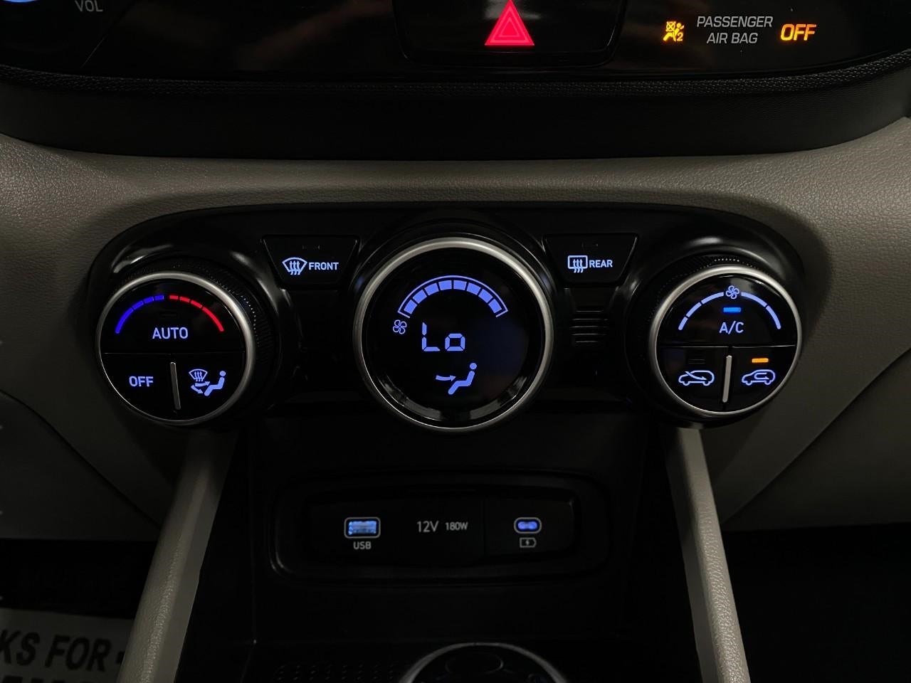 2025 Hyundai Venue SEL IVT