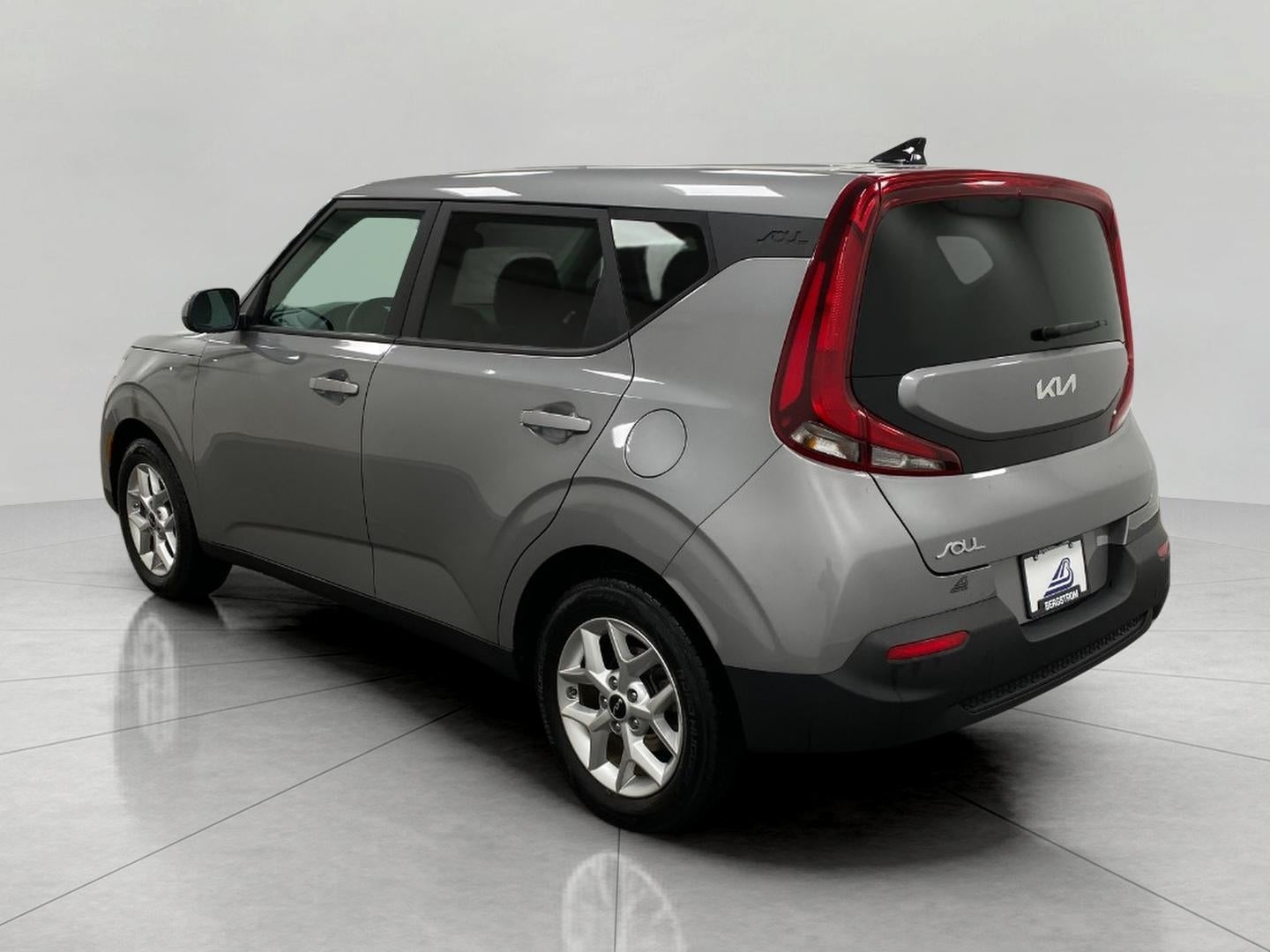2022 Kia Soul LX IVT