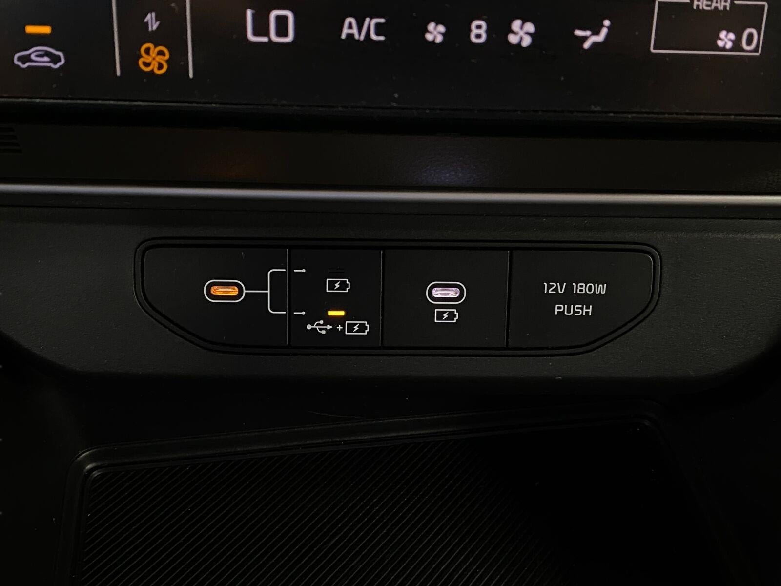 2026 Kia Carnival LXS FWD